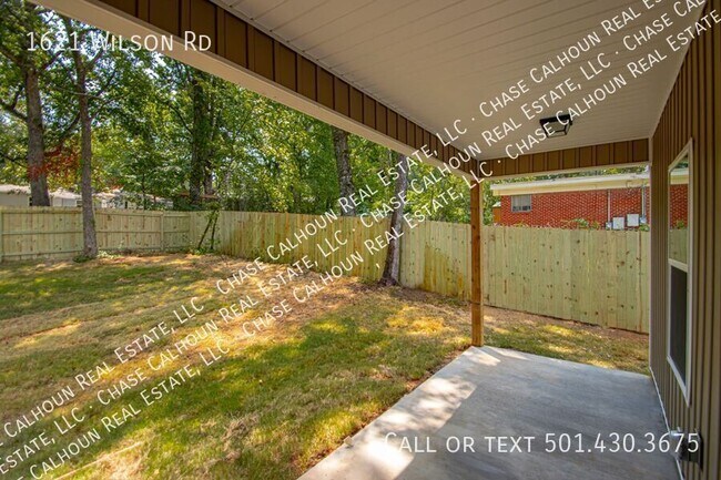 Building Photo - 1621 Wilson Rd