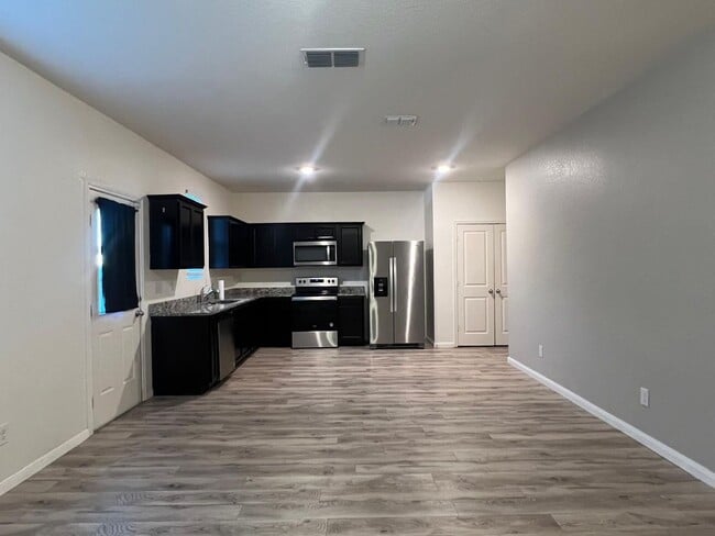 Building Photo - 5410 Rue Girard