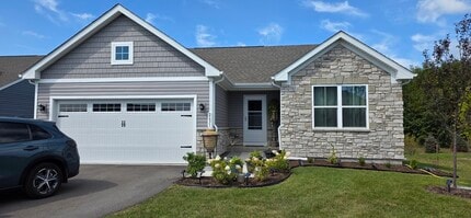 Building Photo - 2631 Sutherland Ct