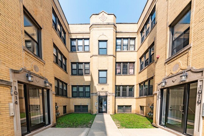 Building Photo - 1014 S 1st Ave