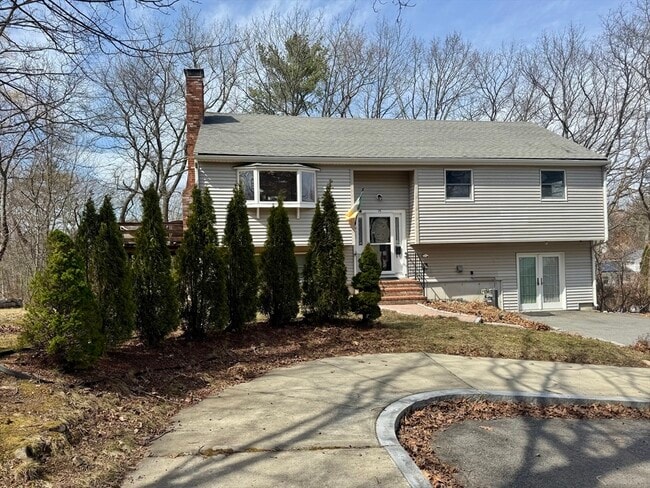 Building Photo - 15 Curlew St