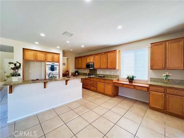 Building Photo - 17231 Greentree Dr