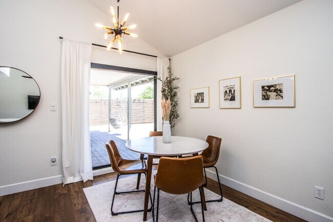 Building Photo - Ideal 3BR home!