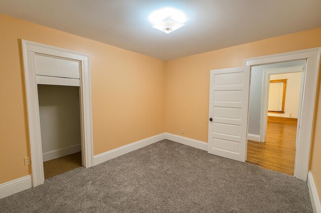 Building Photo - 413 Highland Ave