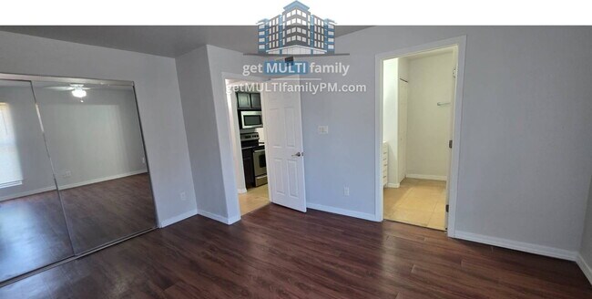 Building Photo - 3619 E Monterosa St