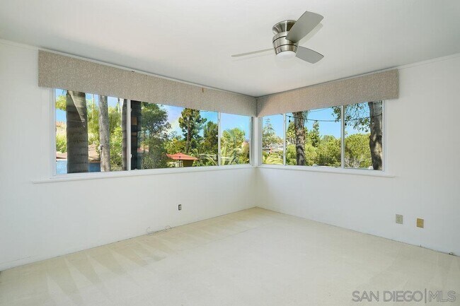 Building Photo - 4242 Middlesex Dr