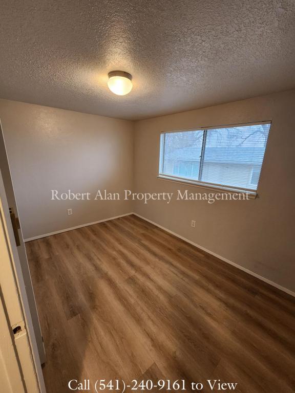 Building Photo - 320 NW 14th St