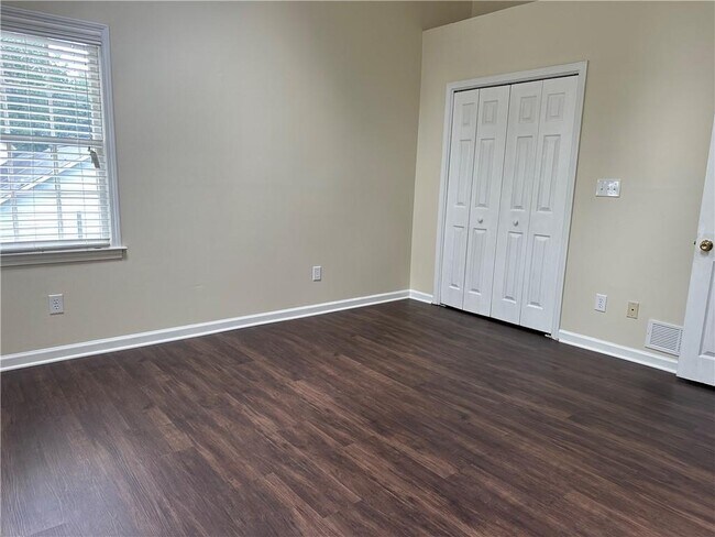 Building Photo - 9230 Melody Cir SW