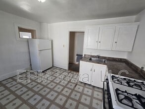 Building Photo - 1424 1/2 Grant Avenue