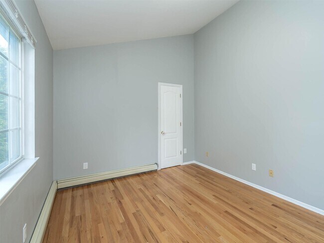 Building Photo - 30 A Hickory Rd