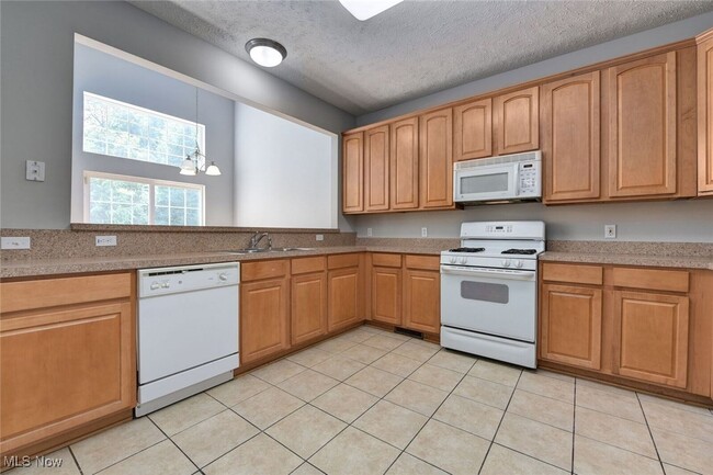 Building Photo - 29301 Hummingbird Cir