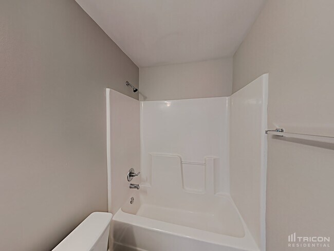 Building Photo - 74 Walnut Creek Ct