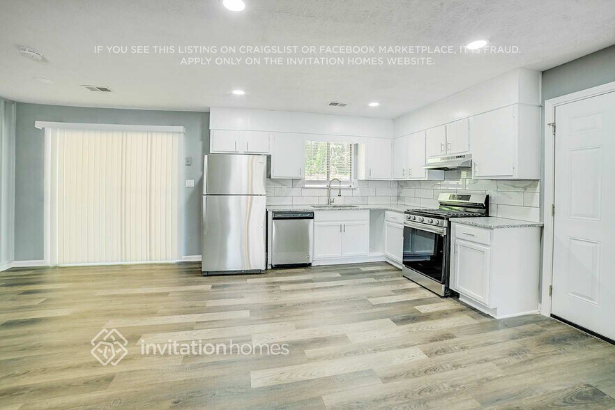 Building Photo - 616 Candlewick Ln NW
