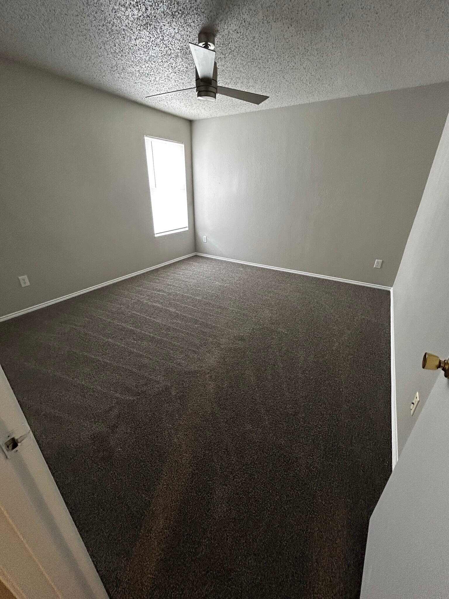 Building Photo - 8720 Hunters Creek Dr