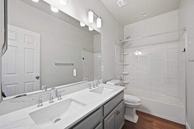 Building Photo - 24267 Purple Finch Dr
