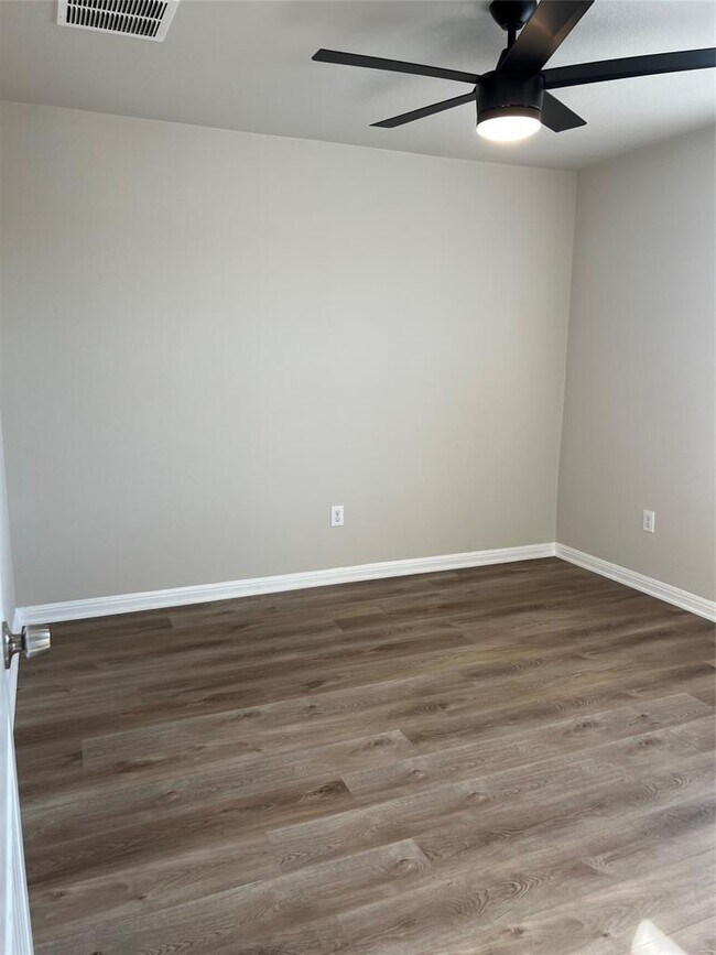 Building Photo - 18401 Congaree St