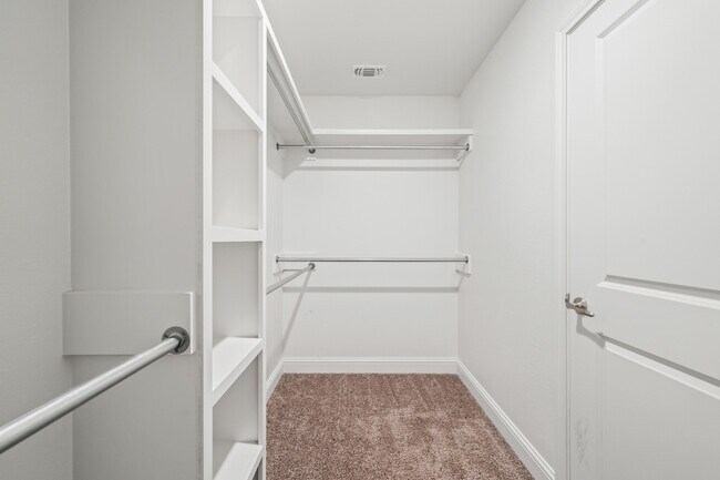 Building Photo - 7523 87th St