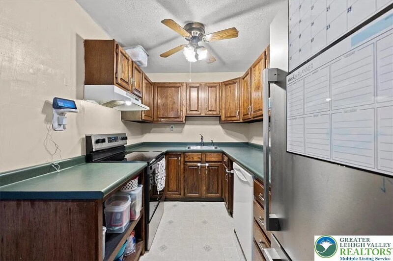 Building Photo - 2308 3rd St