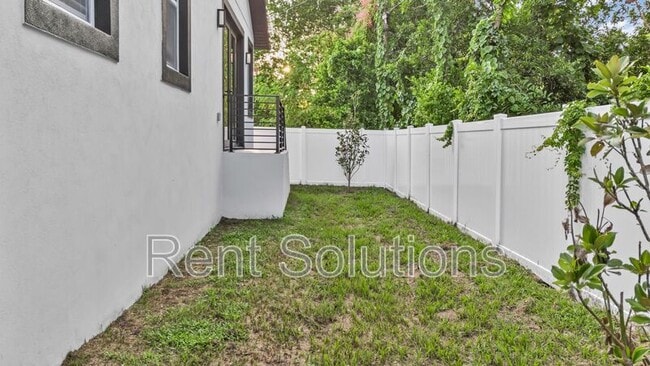 Building Photo - 2839 60th Ave N