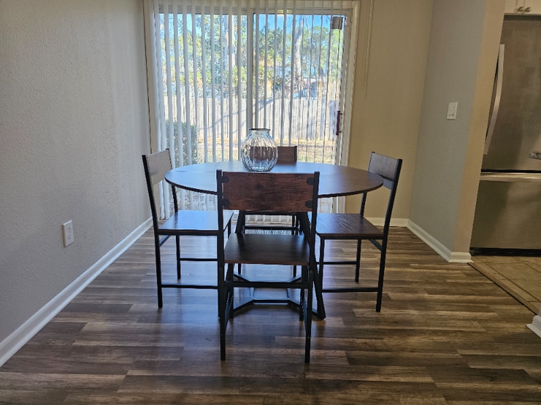 Building Photo - 7567 Wendell Dr