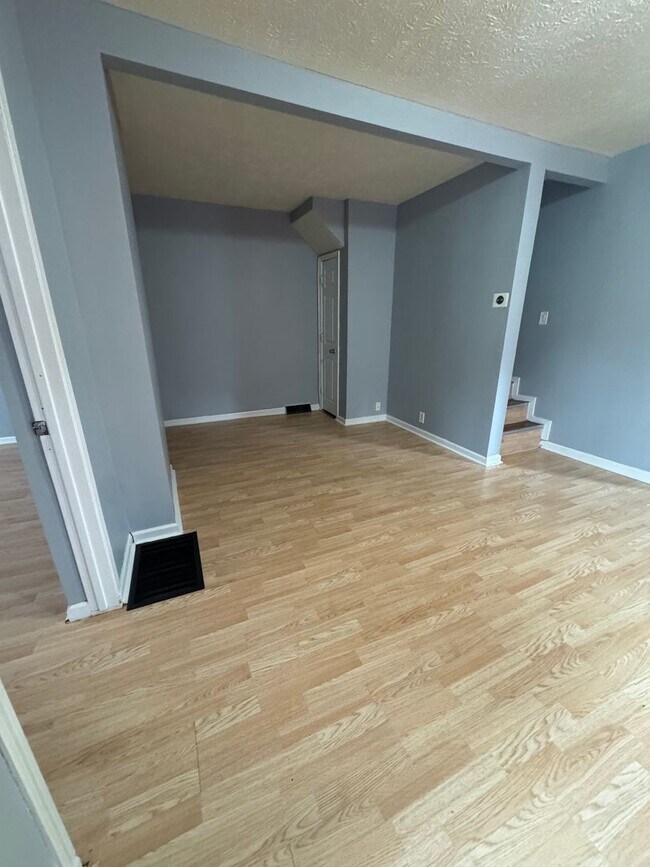 Building Photo - North East Grand Rapids 3Bed 1Bath