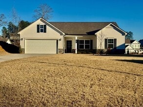 Building Photo - 1 Lyndhurst Dr