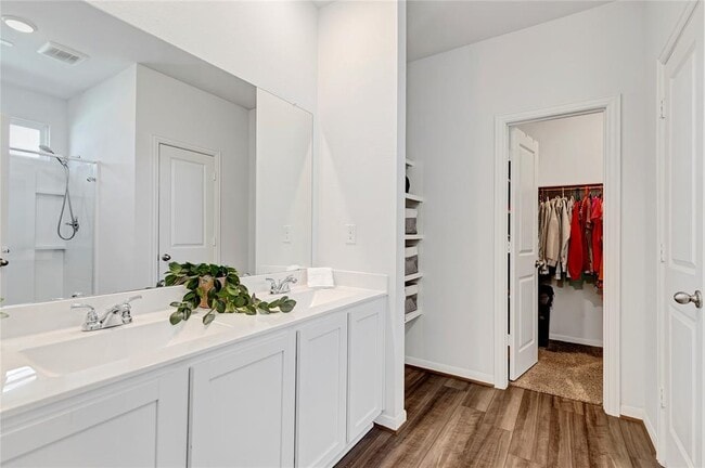 Building Photo - 103 Bent Creek Dr