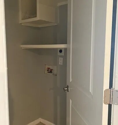 Building Photo - 5876 S Del Moral Blvd