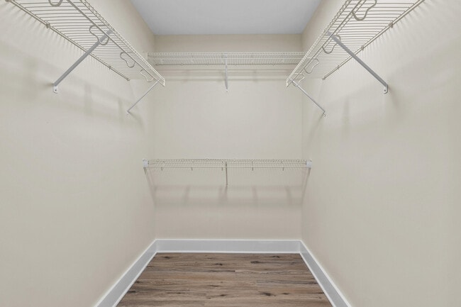 Building Photo - 240 Banyan Blvd