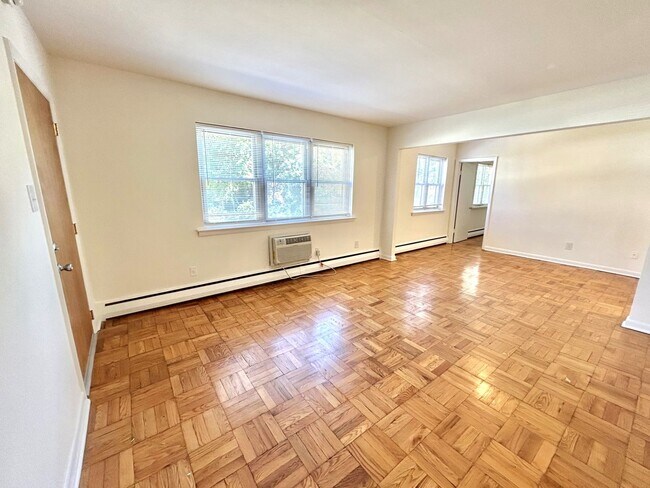 Interior Photo - Sheldrake Apartments