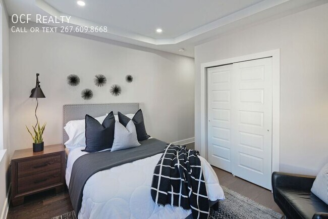 Building Photo - 2522 Nicholas St