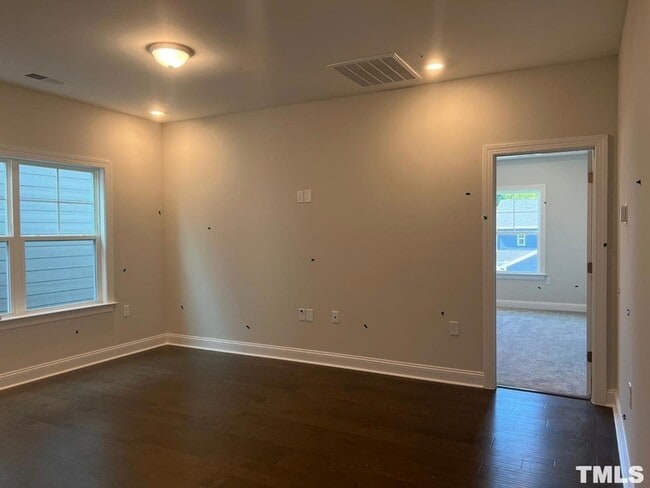 Building Photo - 365 Natsam Wds Wy