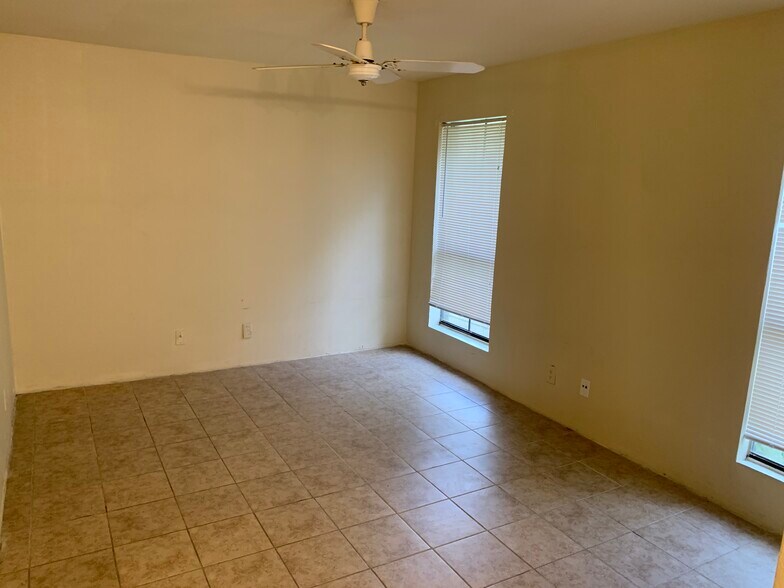 Building Photo - 7200 T C Jester Blvd