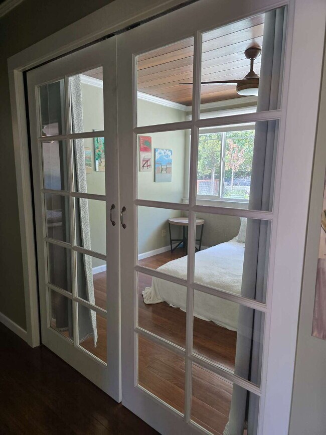 Building Photo - Compound-Style Mountain Living at Its Finest — Spacious Main Home + Brand-New Modern One-Bedroom ...