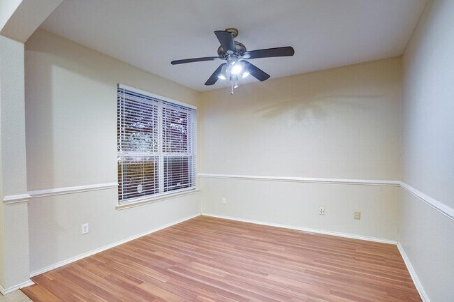 Building Photo - 201 Creek Ledge Dr