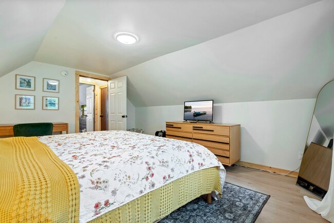 Building Photo - 30 Wag Rd