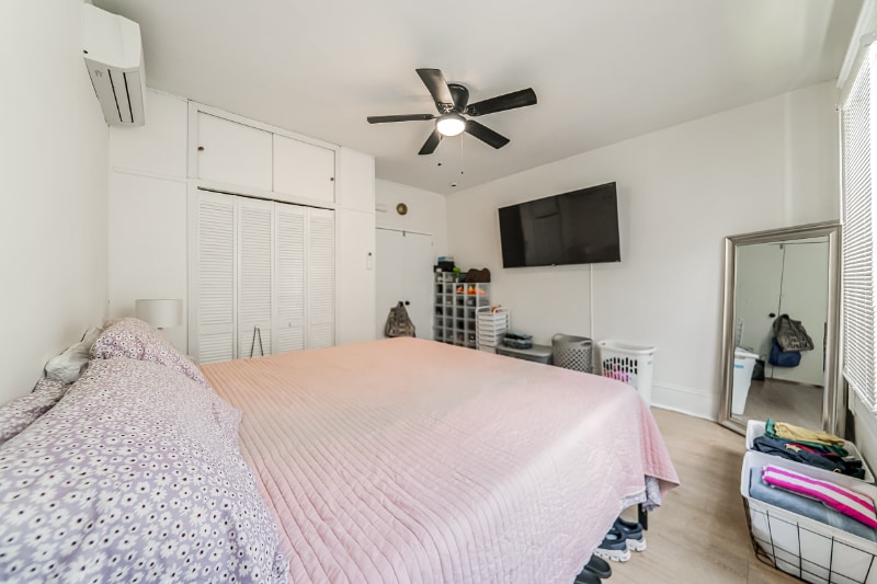 Building Photo - 2051 W 45th St