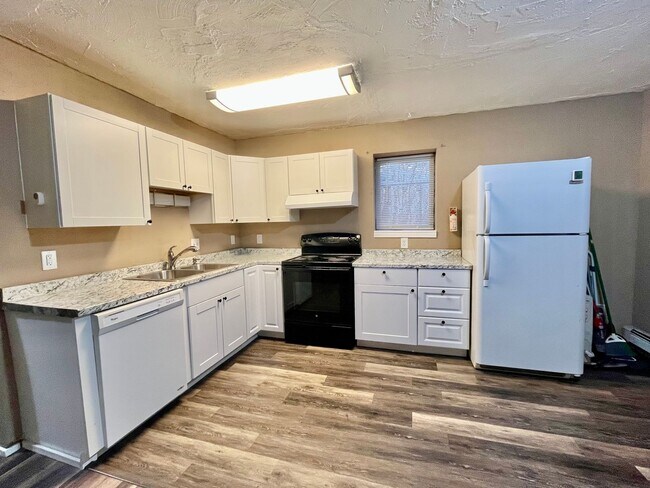 Building Photo - 1030 26th Ave