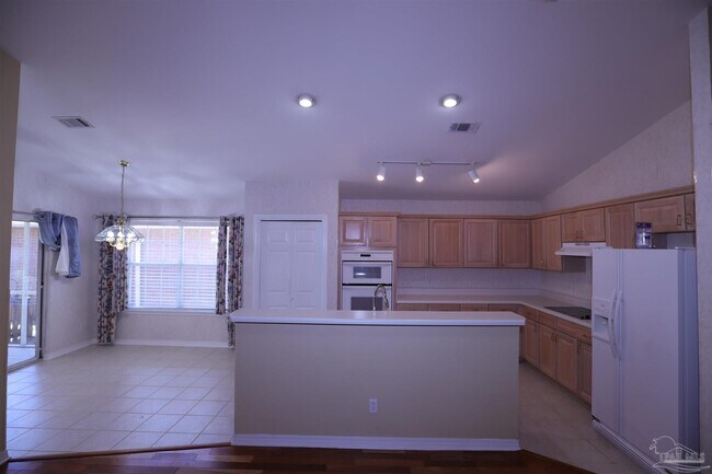 Building Photo - 9955 Rail Cir