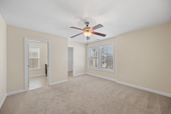 Building Photo - Chick's Beach Condo 3BR & 3.5BA w/2-car garage