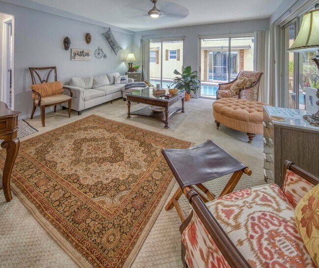 Building Photo - 216 S Ocean Blvd