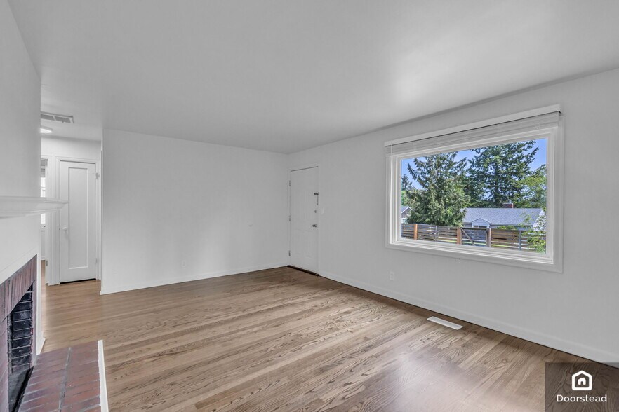 Building Photo - 10107 33rd Ave SW