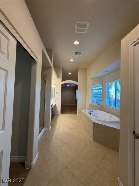 Building Photo - 1016 Bonitos Suenos St