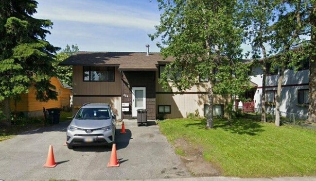 Building Photo - 524 N Klevin St