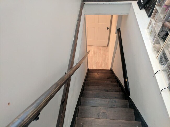 Building Photo - 243 Leonard St