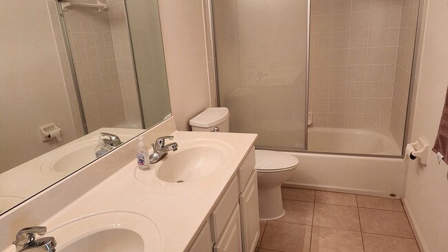 Building Photo - 3 BR 2.5 BA 1 CG rental in secure gated To...