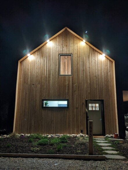 Building Photo - 7895 S 400 W
