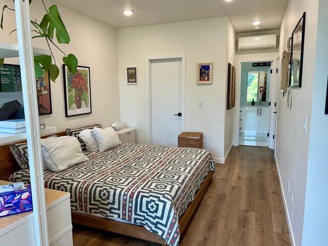 Building Photo - Pinehurst Townhome