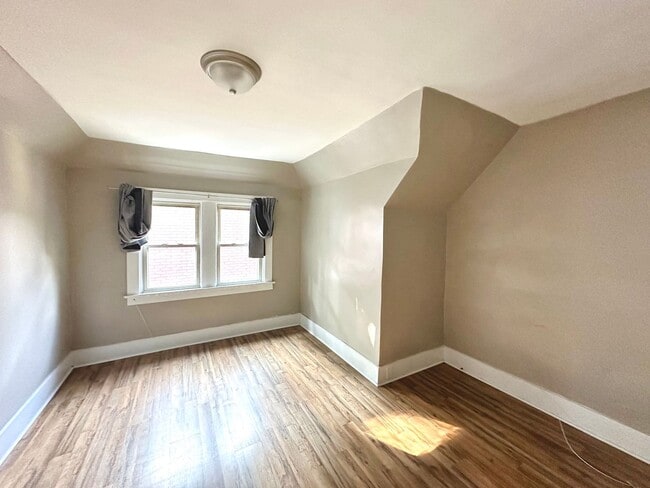 Building Photo - 12 Demmer Ave