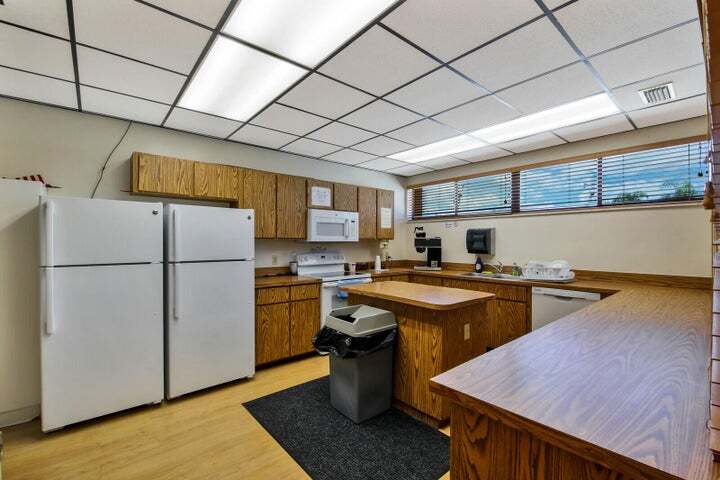 Building Photo - 4492 Brook Dr